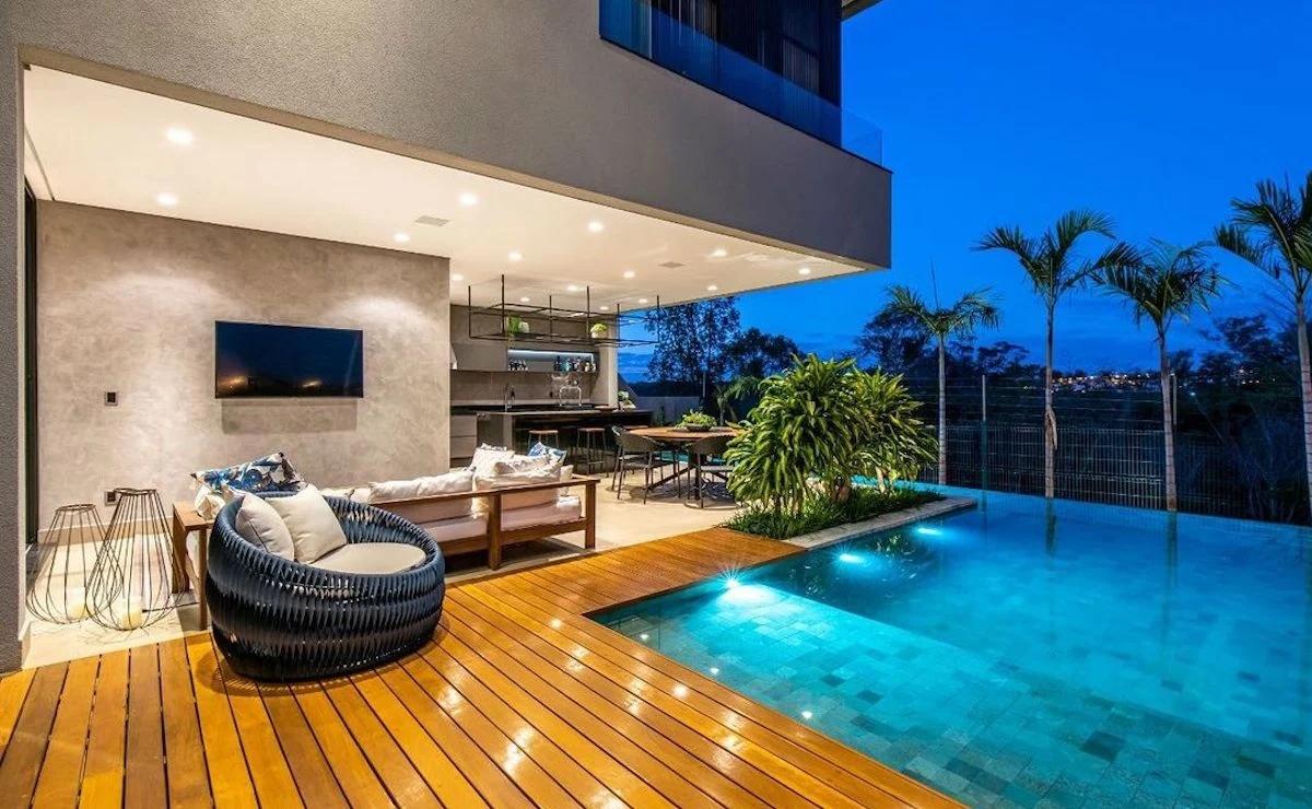 Área gourmet com piscina: dicas para criar um espaço aconchegante