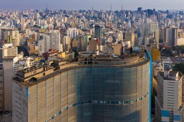 Edifício Copan: Um Gigante Residencial que Supera mais de 1.300 Municípios Brasileiros