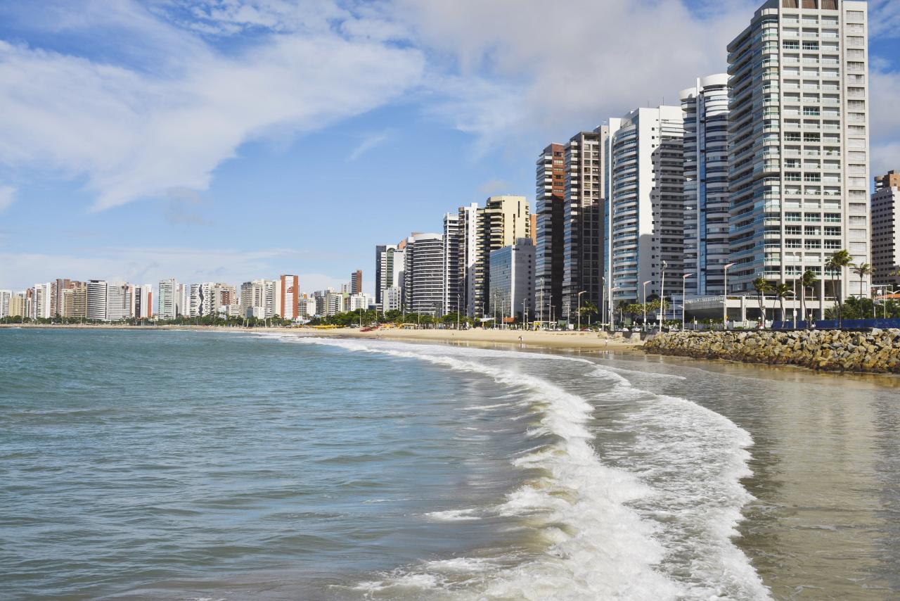 Fortaleza Lidera o Mercado Imobiliário do Nordeste com Desempenho Sólido e Crescimento Constante