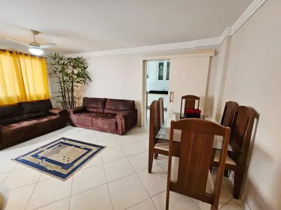 O Mar como Vizinho: O Privilégio de Morar a 20 Metros da Praia em São Vicente