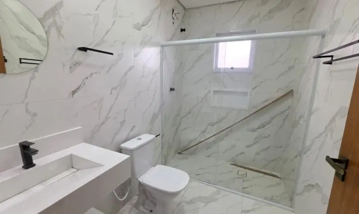Oportunidade Única na Vila Barão: More com Conforto e Fature com Renda Extra no Mesmo Terreno
