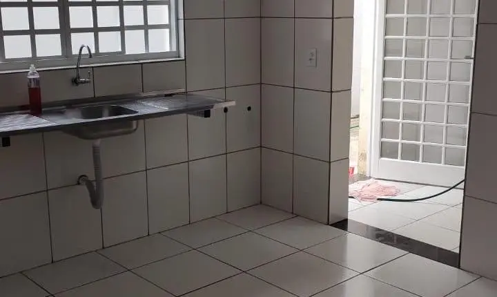 Oportunidade Única na Vila Barão: More com Conforto e Fature com Renda Extra no Mesmo Terreno